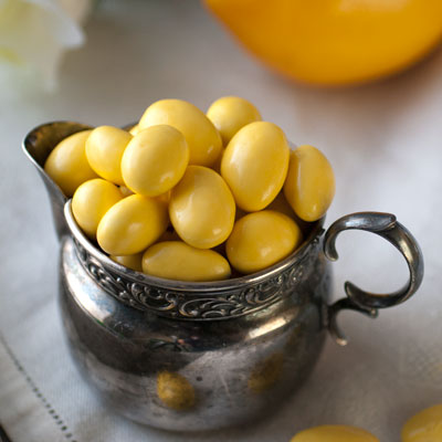 /images/blog/2015/07/lemon-cream-almonds.jpg